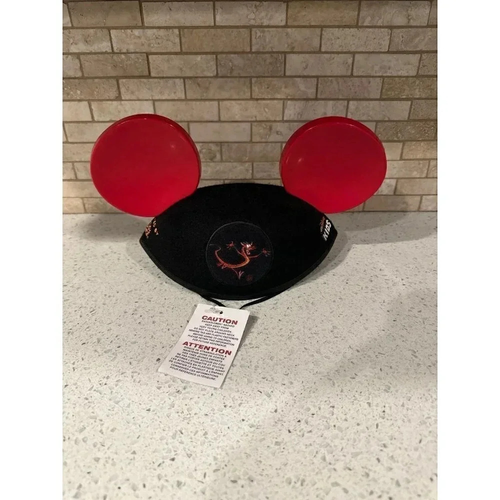 RARE Run Disney 2018 Kids Races Mushu Mulan Mickey Ears Hat Walt Disney NEW ears